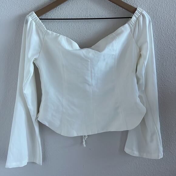 NWT PacSun Beverly and Beck Off-The-Shoulder Button Front Tie Top Blouse Shirt M - Picture 2 of 6